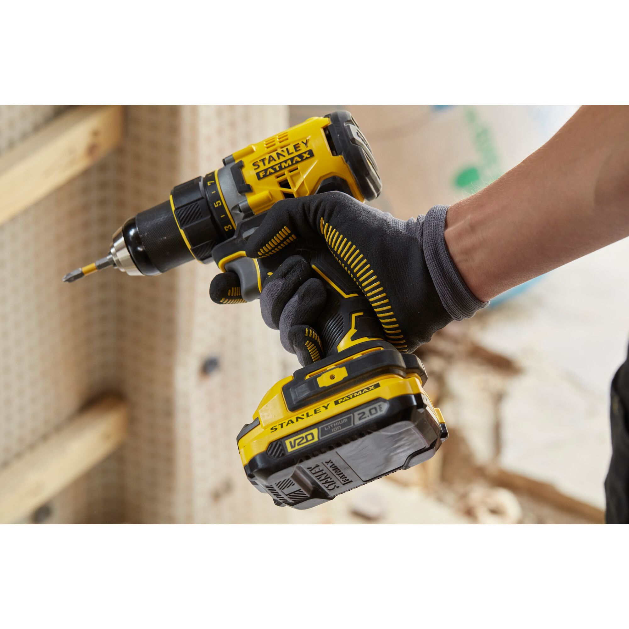 18V STANLEY FATMAX V20 Cordless Brushless Drill Driver with 1 x