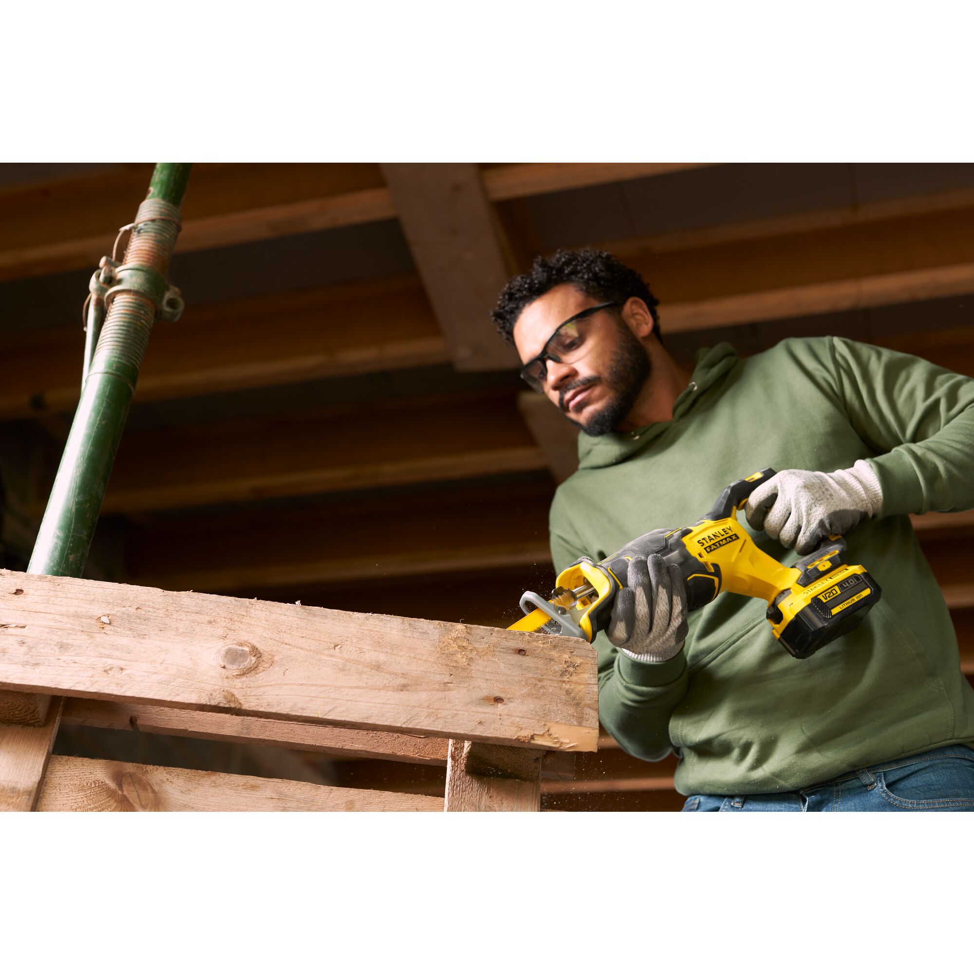 Stanley cordless best sale reciprocating saw