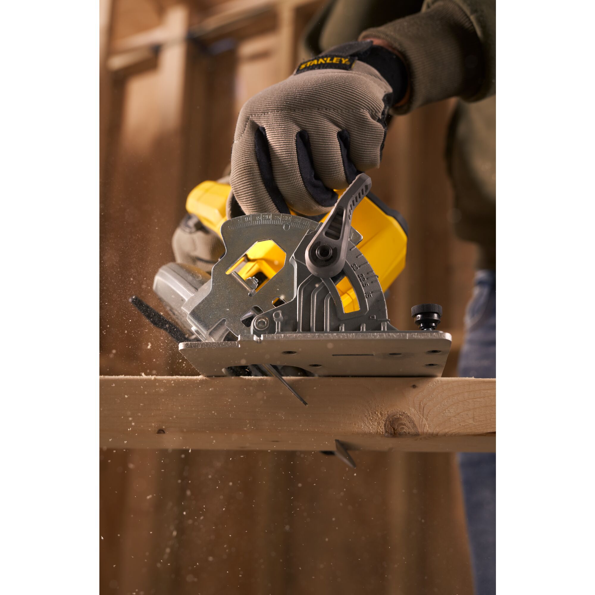 18V STANLEY FATMAX V20 Cordless Circular Saw with 1 x 4.0Ah