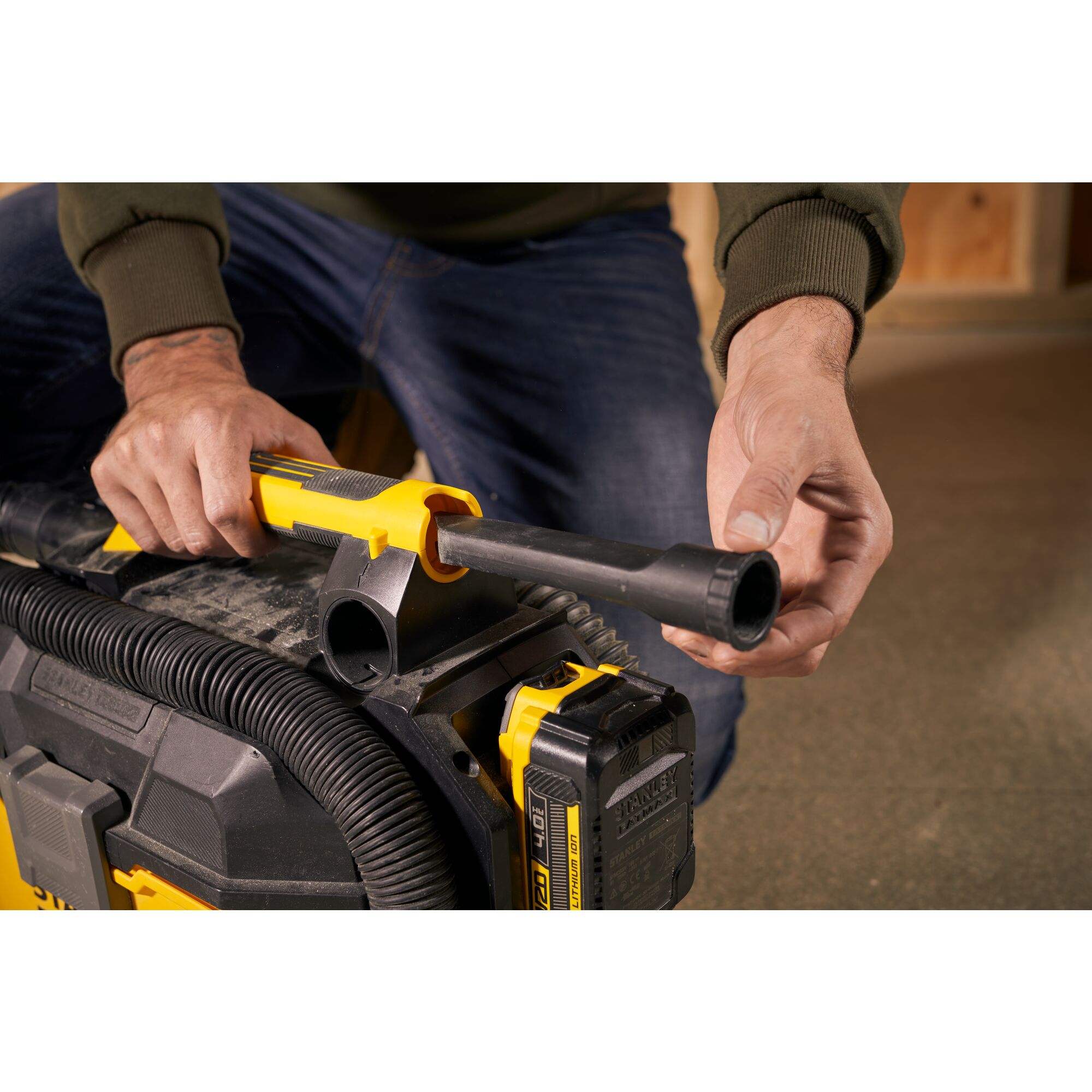 Stanley fatmax best sale cordless vacuum