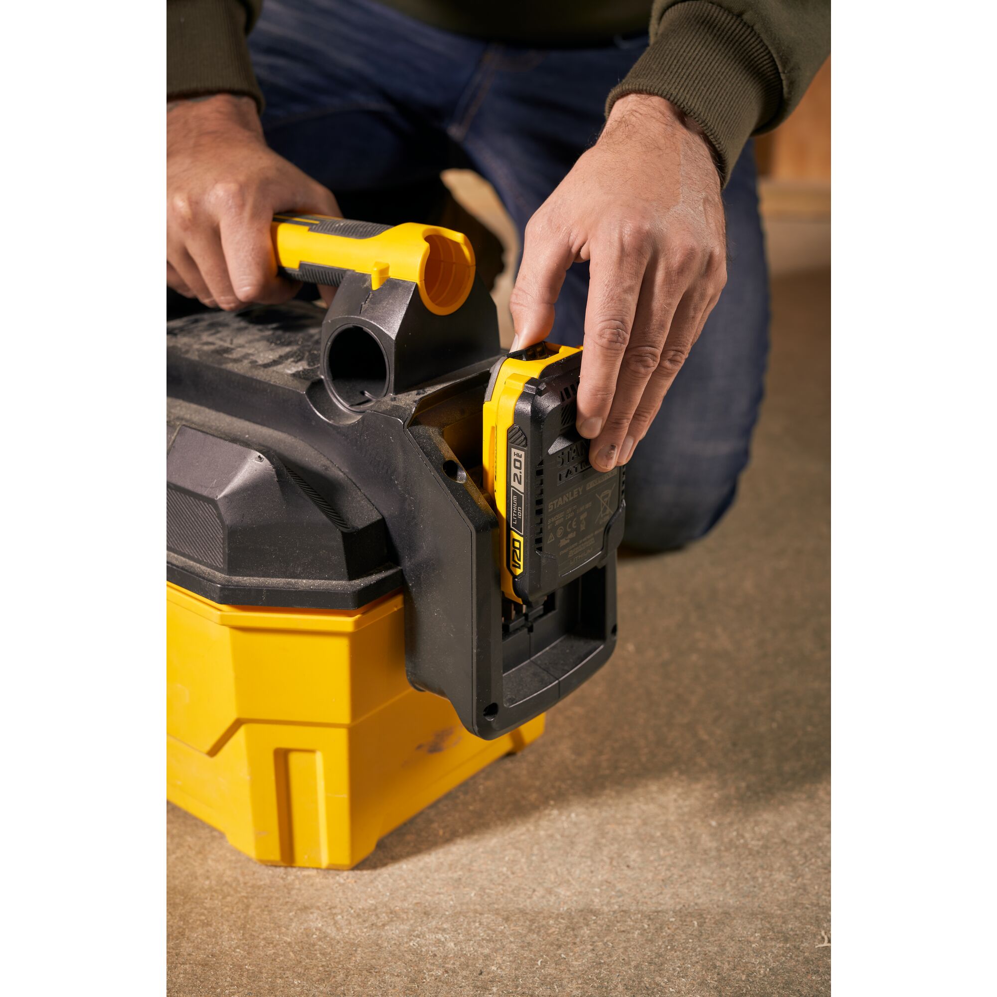 Stanley 2025 18v vacuum